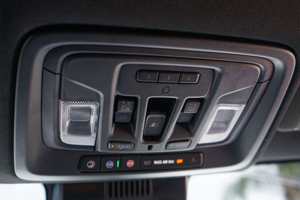 Used 2024 Chevrolet Silverado 2500 High Country w/ High Country Premium Package image 30
