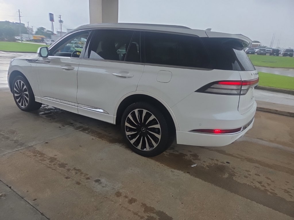 Used 2020 Lincoln Aviator Black Label Grand Touring w/ Class IV Trailer Tow Package AWD/4WD image 11
