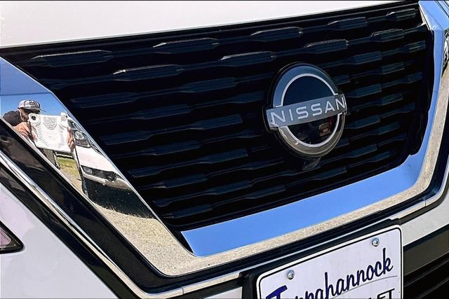 Used 2023 Nissan Rogue S AWD/4WD image 31