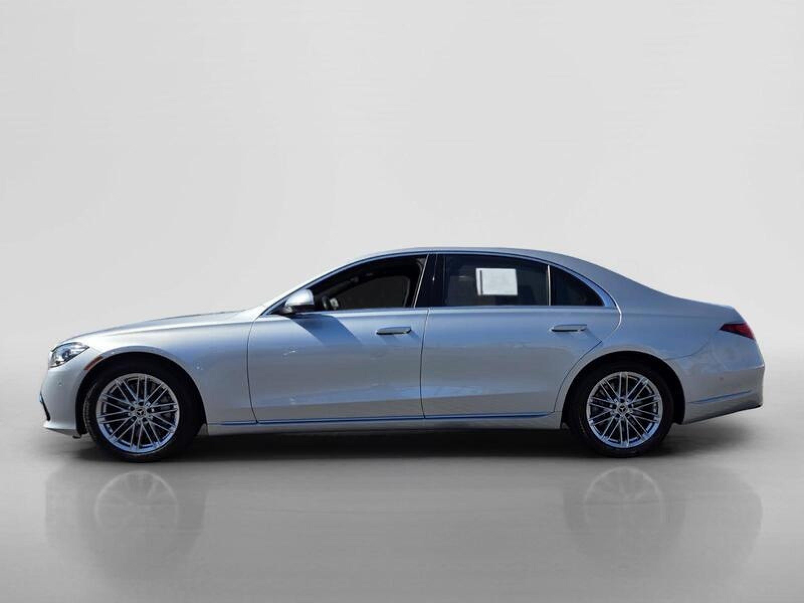 Used 2023 Mercedes-Benz S 580 4MATIC Sedan w/ Warmth & Comfort Package image 2