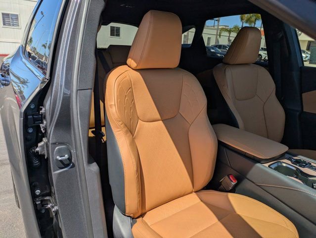 Used 2026 Lexus RX 350 w/ Convenience Package image 33