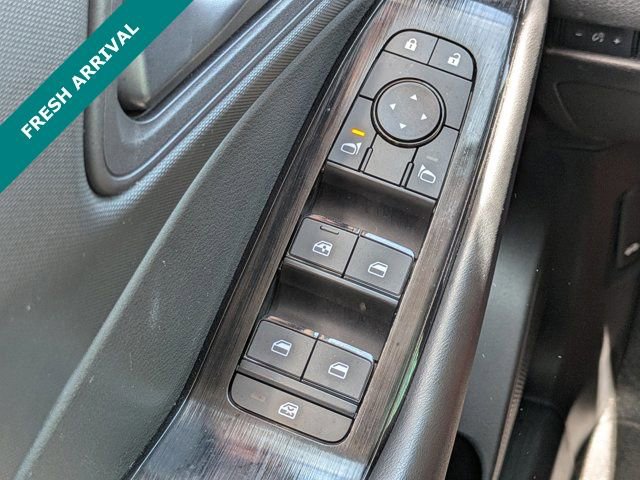 Used 2024 Nissan Rogue S image 19