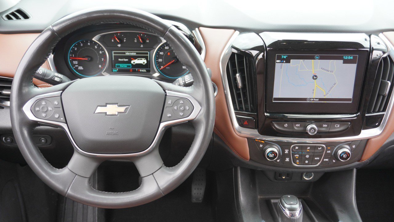 Used 2018 Chevrolet Traverse High Country w/ LPO, Floor Liner Package AWD/4WD image 31