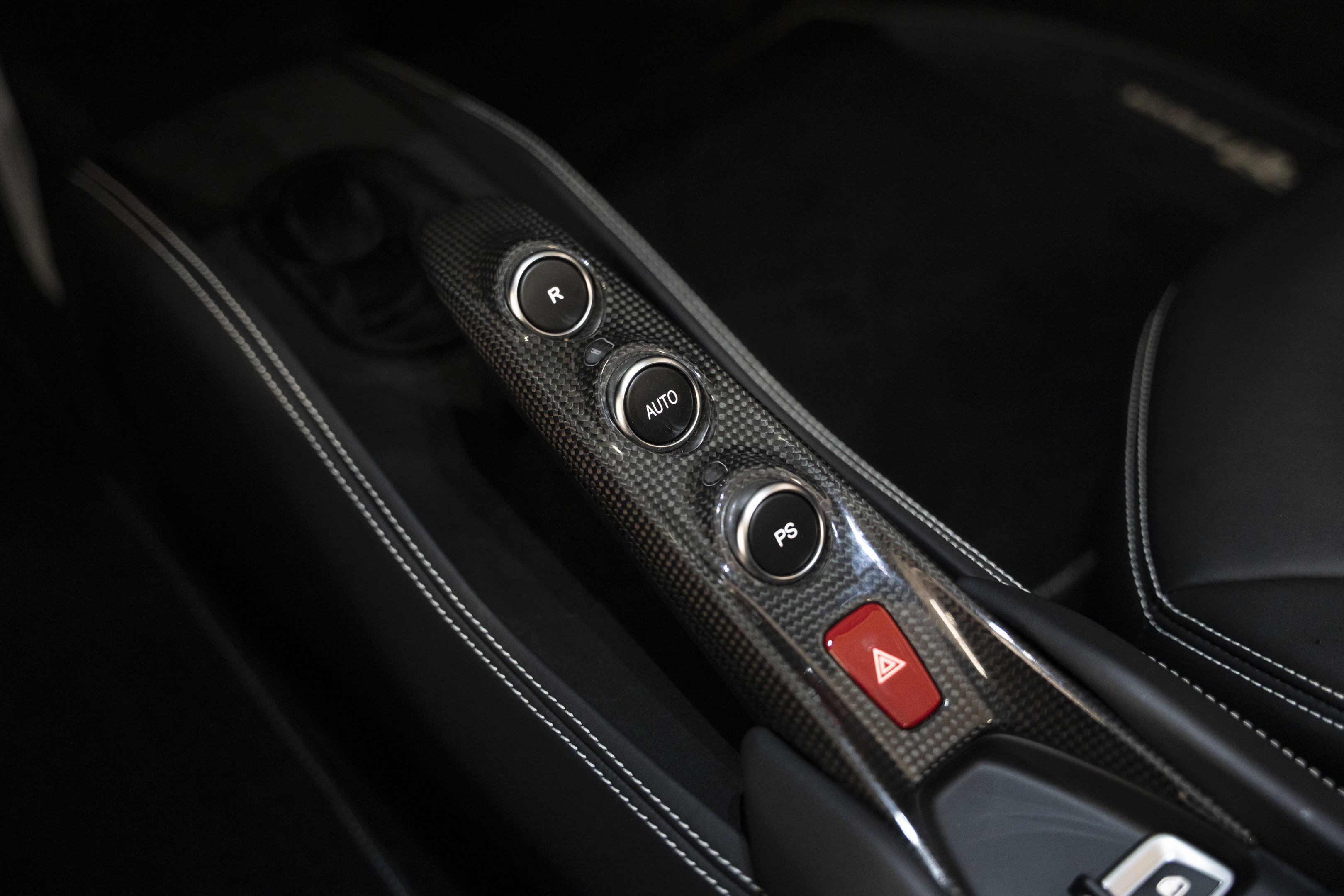 Used 2021 Ferrari F8 Tributo RWD image 43