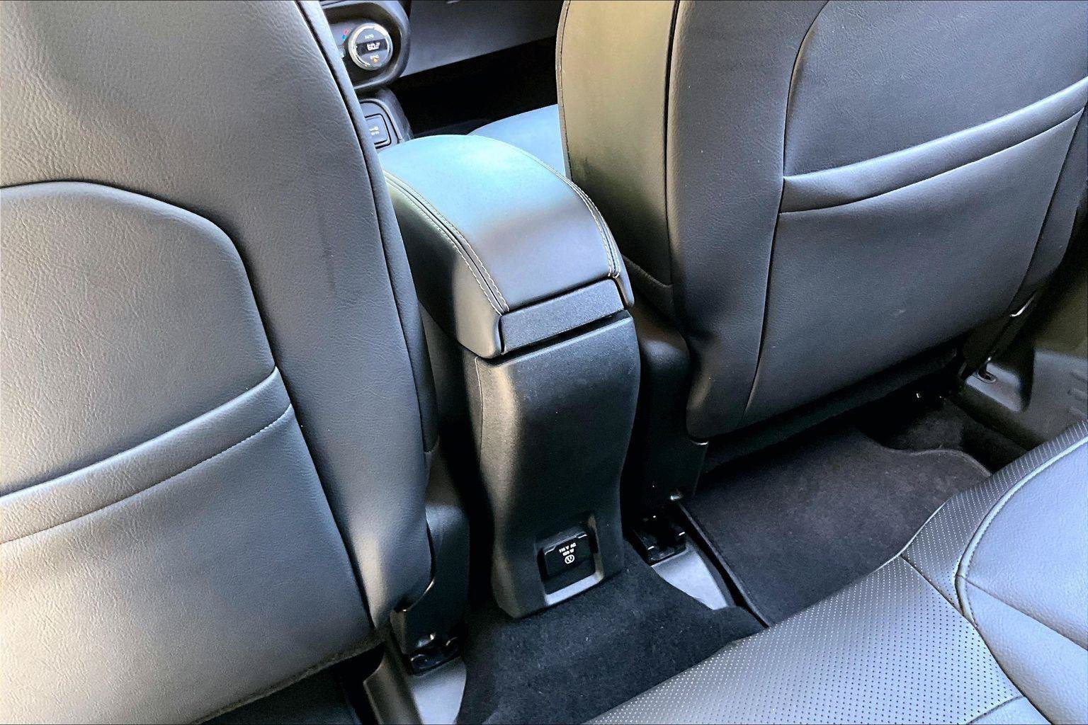 Used 2015 Jeep Renegade Limited AWD/4WD image 33