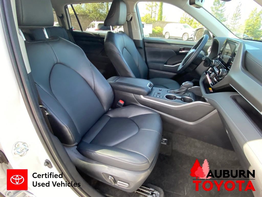 Certified 2026 Toyota Highlander XLE AWD/4WD image 15