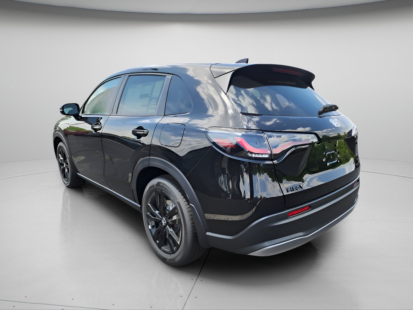New 2027 Honda HR-V Sport image 4