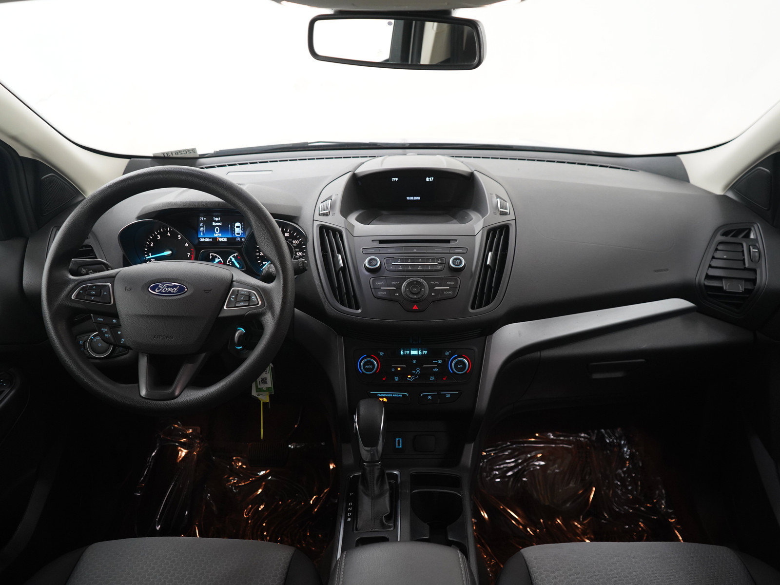 Used 2018 Ford Escape SE w/ Ford Safe & Smart Package FWD image 13
