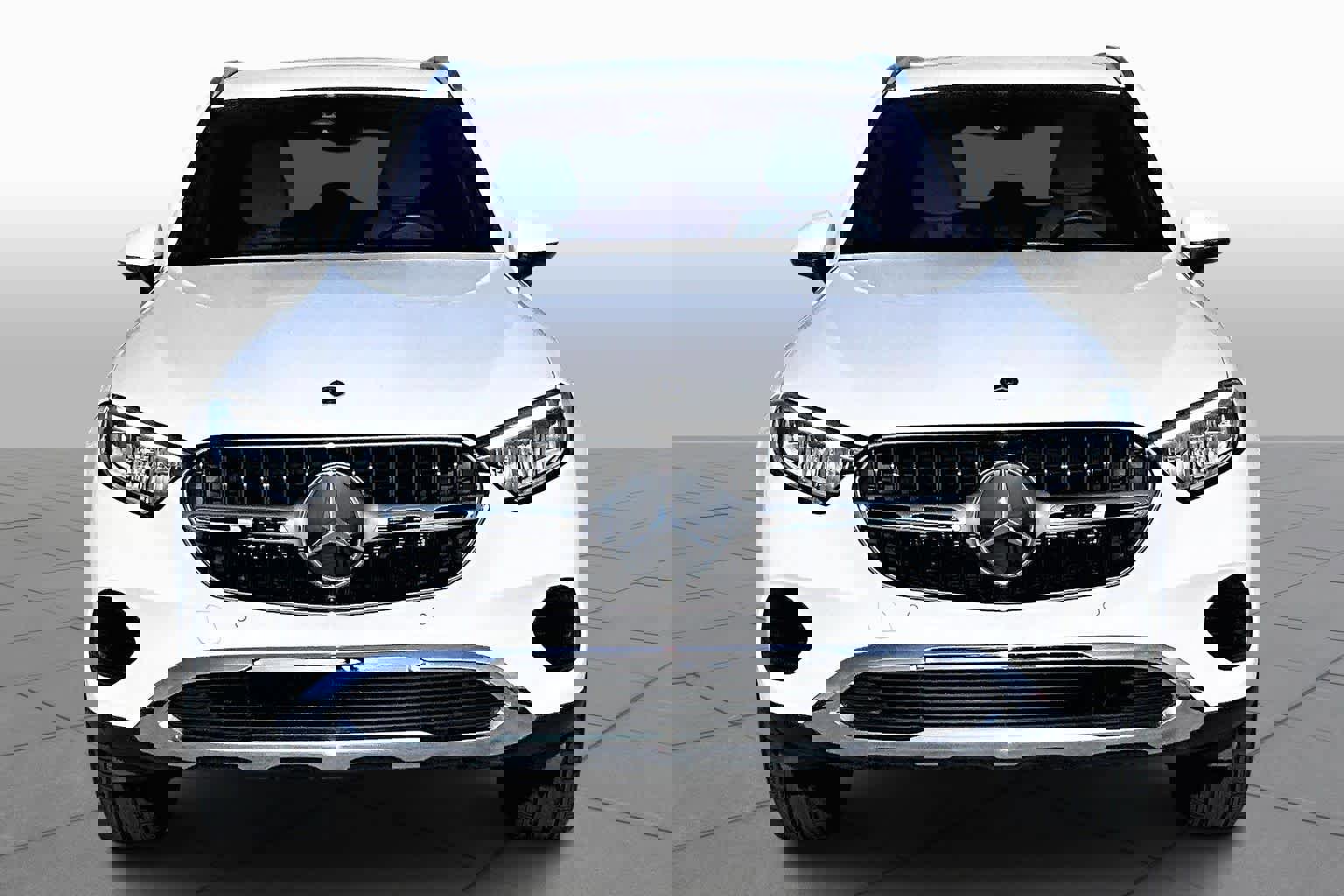 Certified 2025 Mercedes-Benz GLC 300 image 4