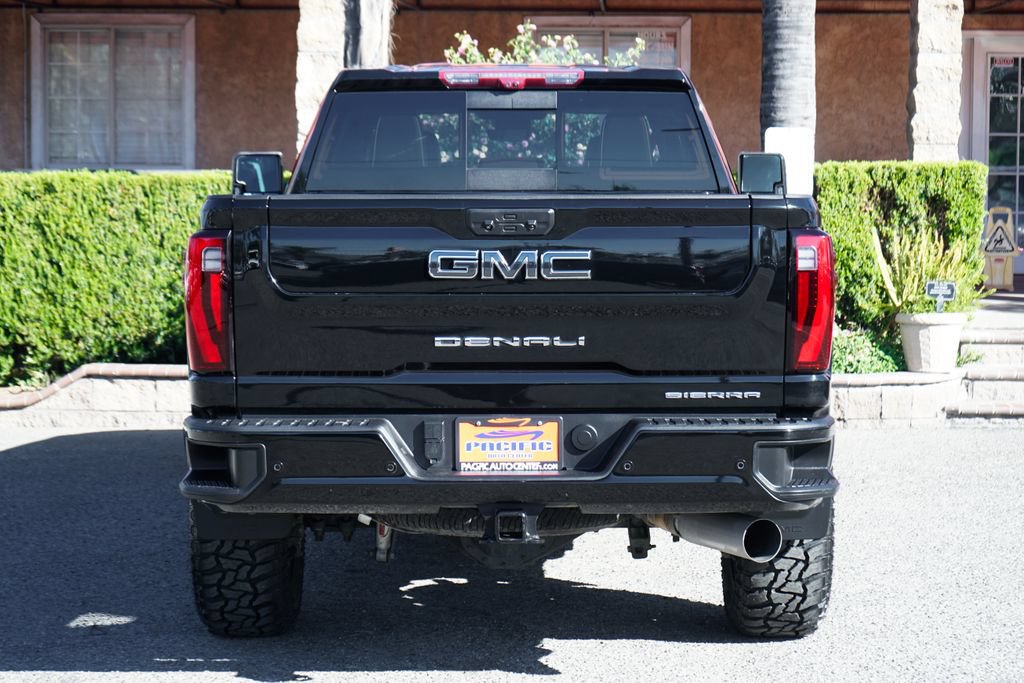 Used 2024 GMC Sierra 3500 Denali Ultimate AWD/4WD image 7