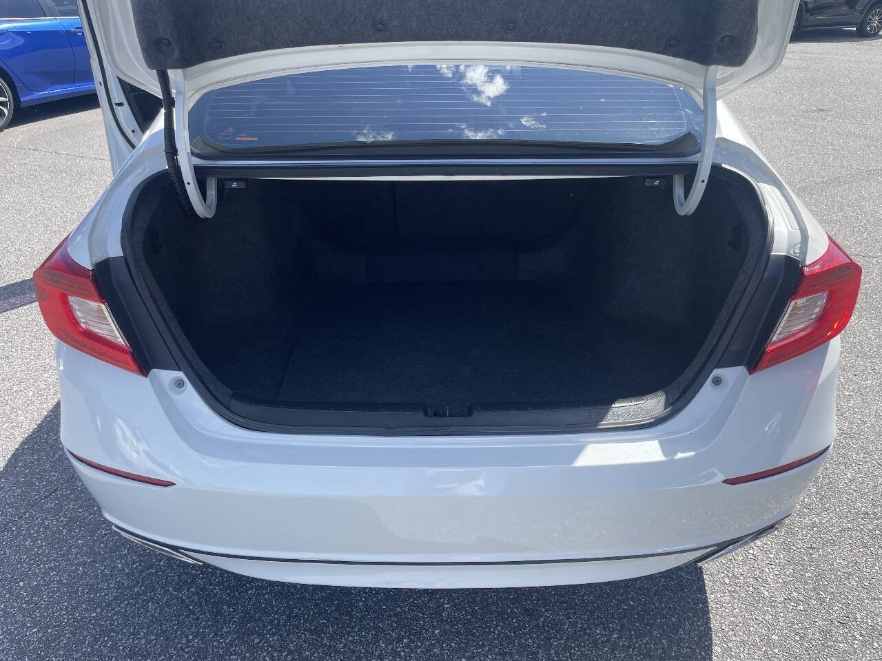 Used 2018 Honda Accord Sport image 20