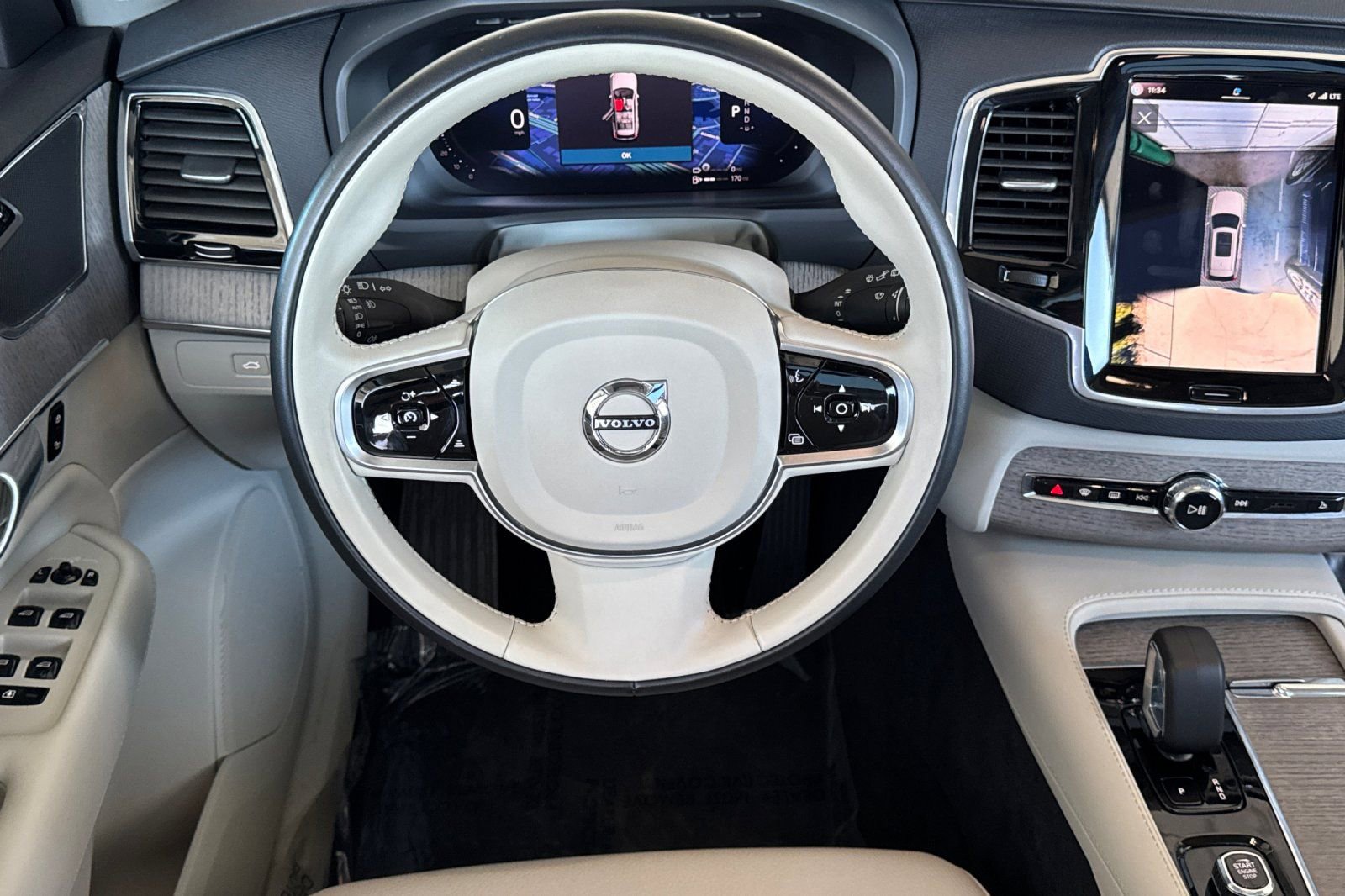 Certified 2024 Volvo XC90 T8 Plus w/ Protection Package Premier image 17