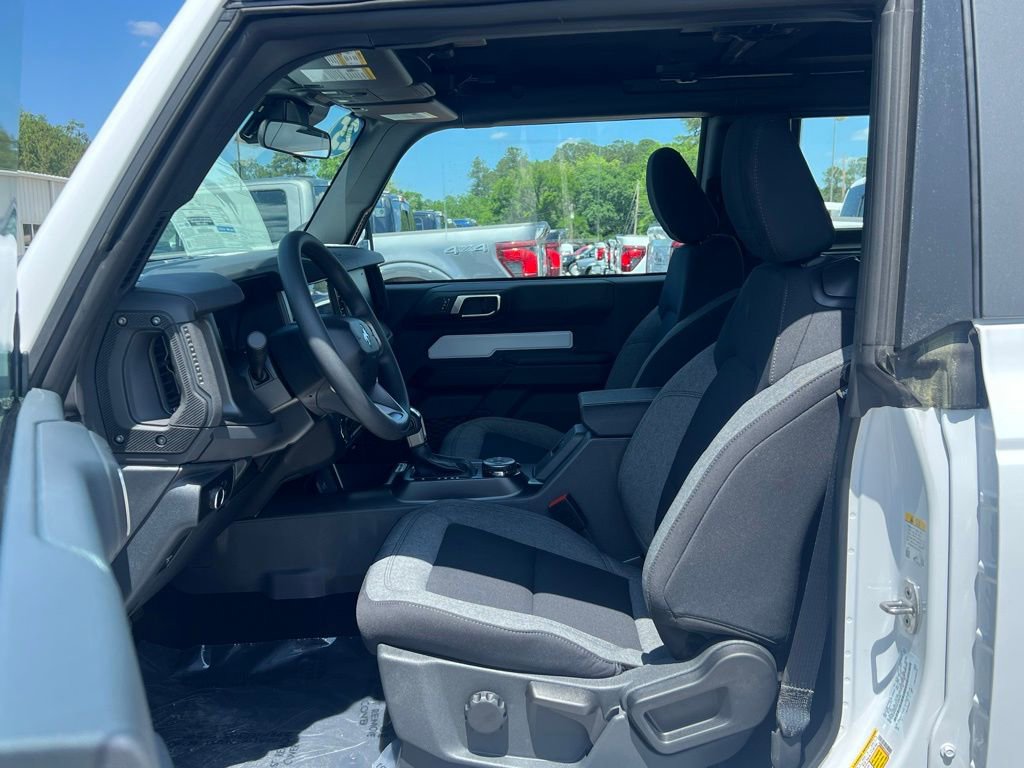 New 2025 Ford Bronco 2-Door image 4