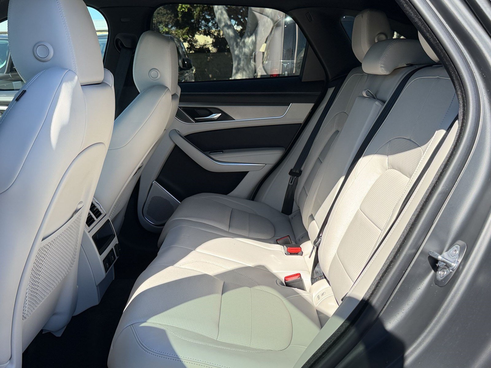 New 2026 Jaguar F-PACE R-Dynamic S AWD/4WD image 22