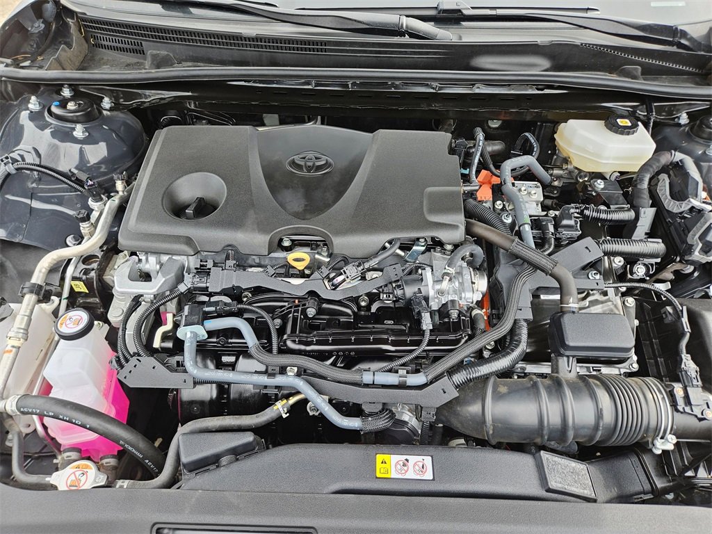 Used 2025 Toyota Camry SE image 23