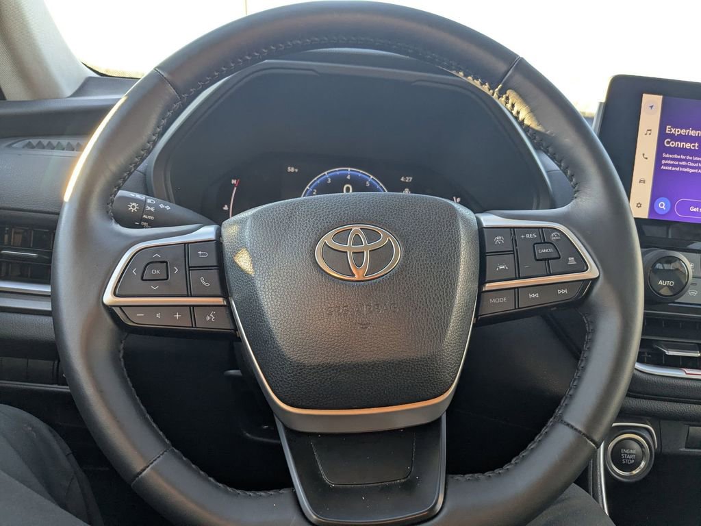 Used 2025 Toyota Grand Highlander XLE image 21