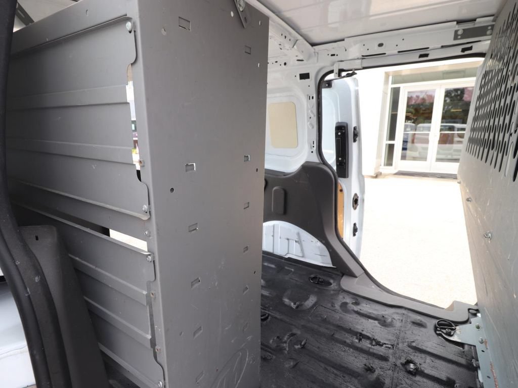 Used 2022 Ford Transit Connect XL FWD image 9