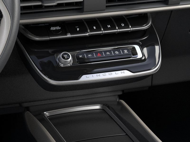 Used 2026 Lincoln Corsair Premiere AWD/4WD image 15
