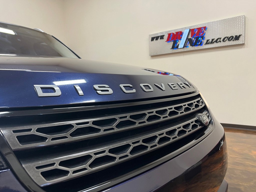 Used 2018 Land Rover Discovery SE image 45