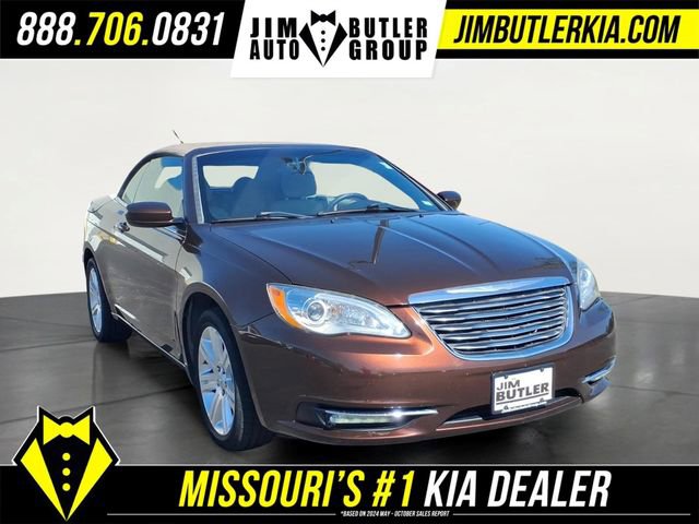 Used 2013 Chrysler 200 Touring FWD image 21