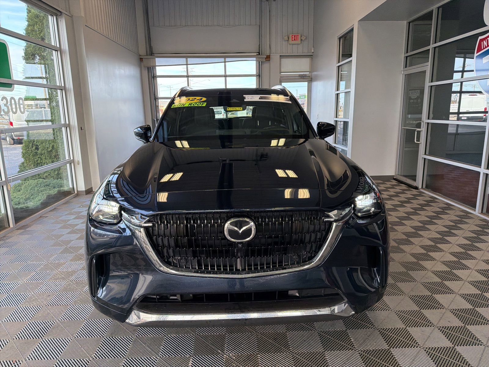 Used 2024 MAZDA CX-90 3.3 Turbo S w/ Premium Package image 2