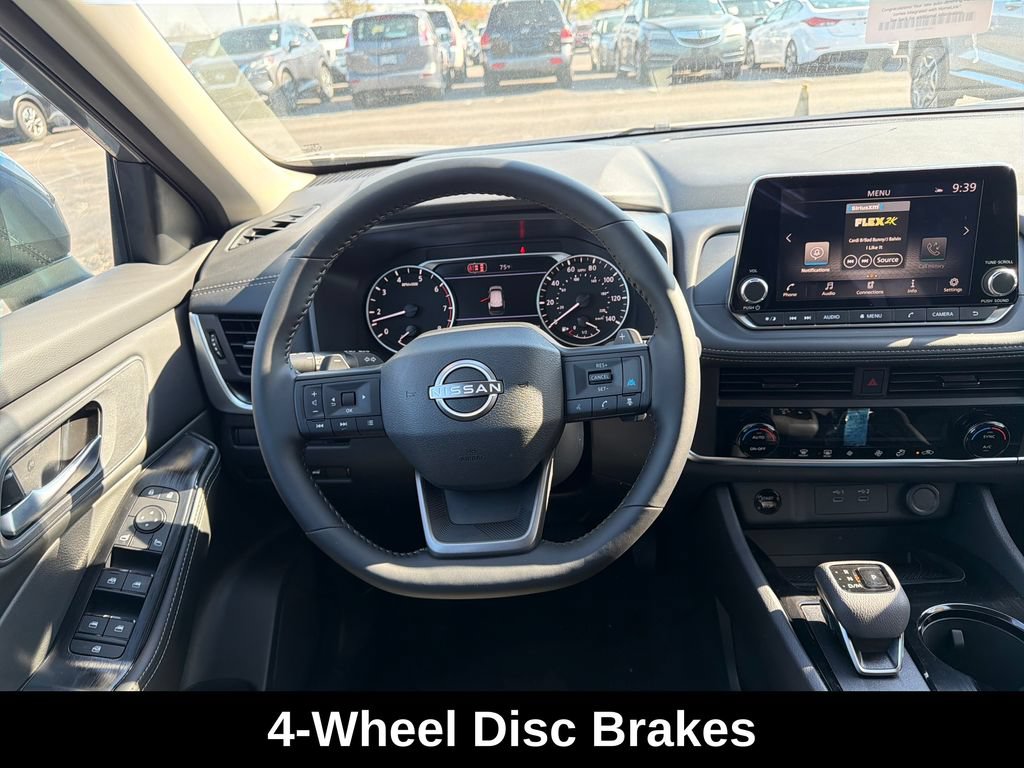 Used 2026 Nissan Rogue SV AWD/4WD image 17