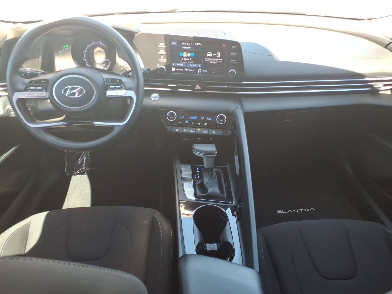 Used 2023 Hyundai Elantra Blue FWD image 11
