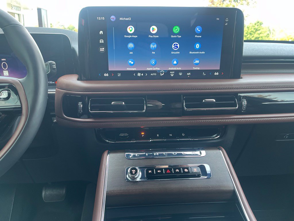 Used 2025 Lincoln Aviator Reserve w/ Equipment Group 201A AWD/4WD image 31
