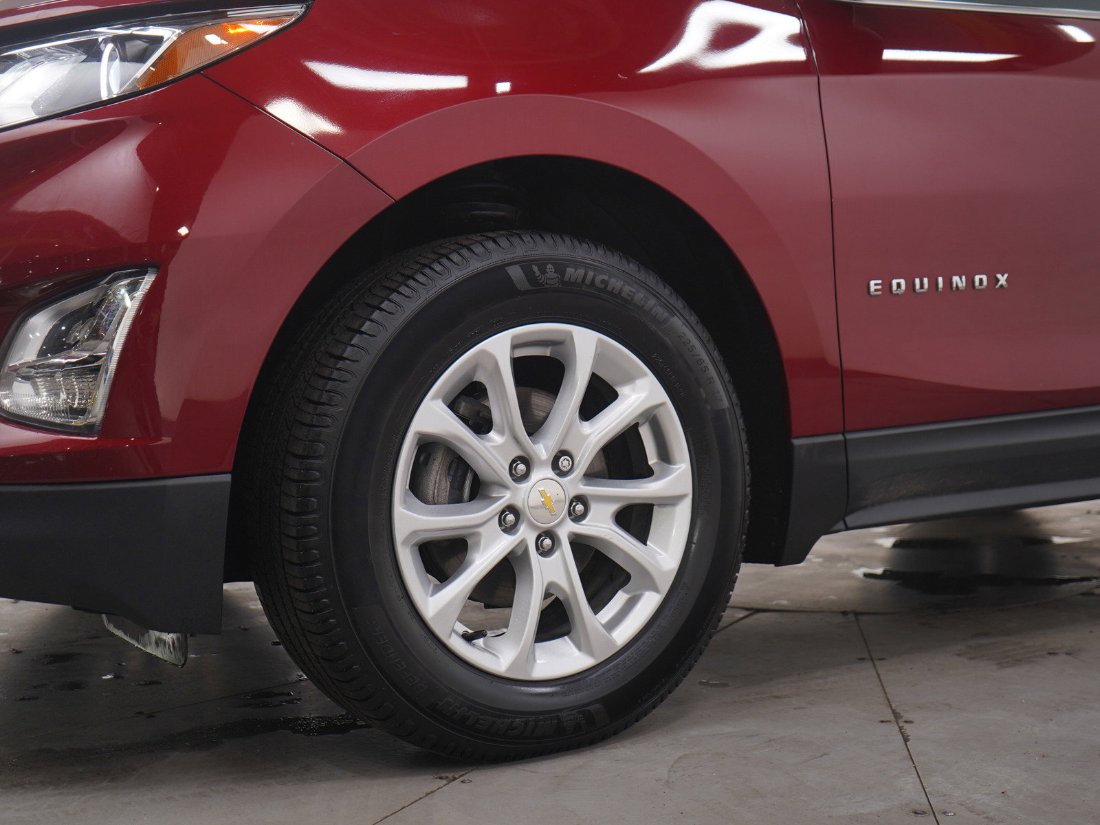 Used 2018 Chevrolet Equinox LT w/ Sun & Infotainment Package image 31