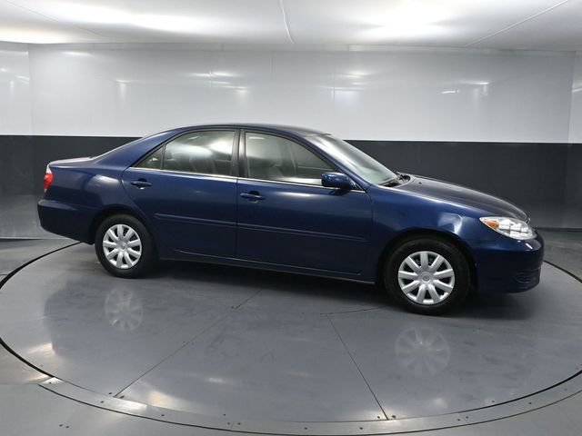 Used 2006 Toyota Camry LE FWD image 2