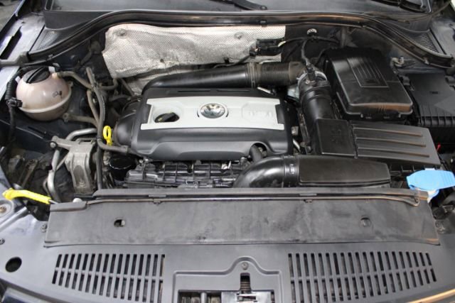 Used 2016 Volkswagen Tiguan S image 25