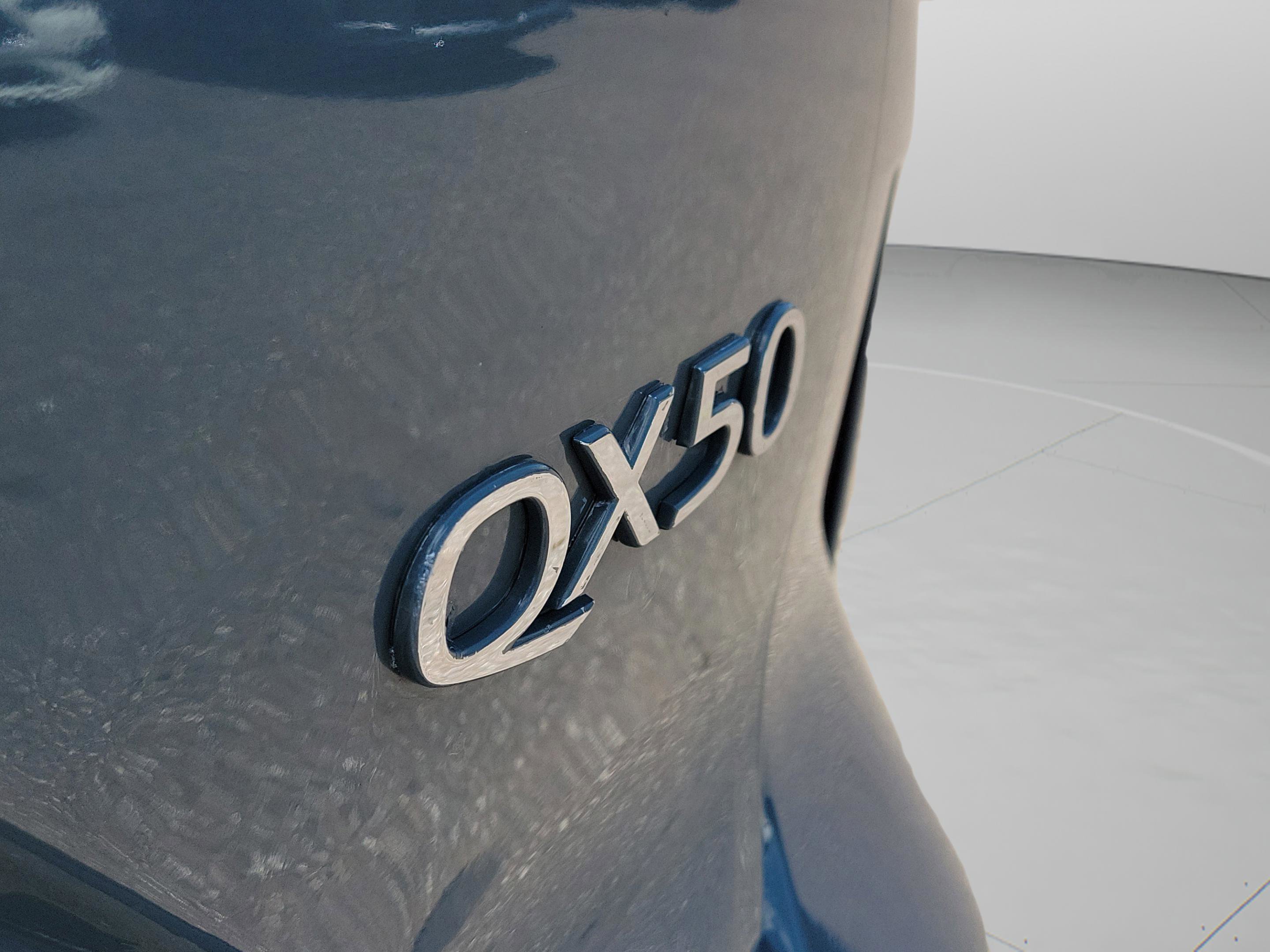Certified 2025 INFINITI QX50 Luxe AWD/4WD image 31