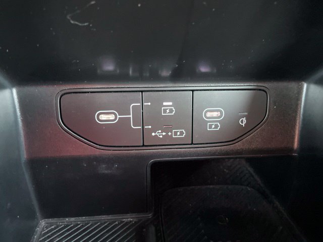 Used 2025 Kia Sorento SX FWD image 23