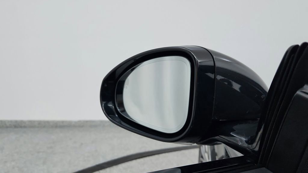 Used 2023 Jaguar F-TYPE Coupe image 15