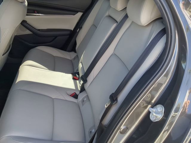 Used 2019 MAZDA MAZDA3 Hatchback w/ Preferred Package image 17