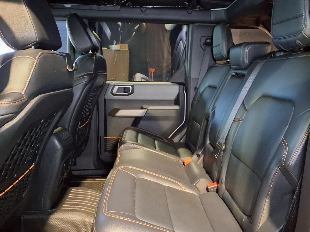 Used 2023 Ford Bronco Badlands AWD/4WD image 19