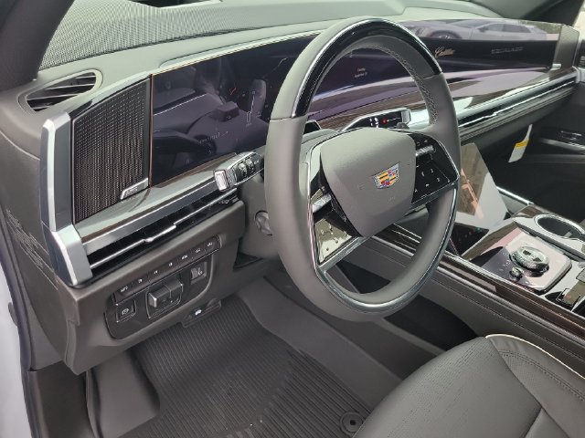 New 2026 Cadillac Escalade ESV Luxury w/ Touring Package AWD/4WD image 17