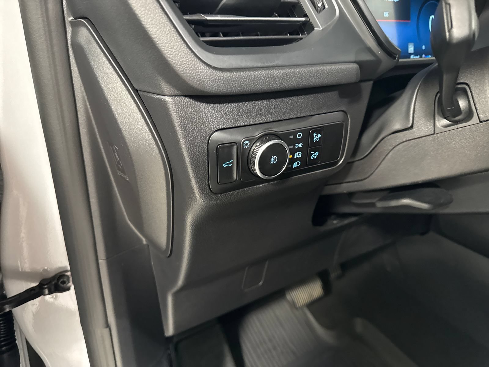Used 2025 Ford Escape ST-Line Select w/ Tech Pack #2 AWD/4WD image 18