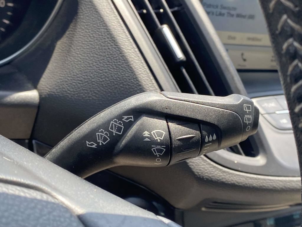 Used 2019 Ford Escape SEL FWD image 32