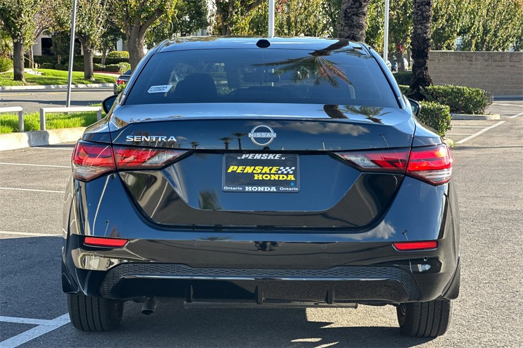 Used 2025 Nissan Sentra SV w/ All-Weather Package image 5