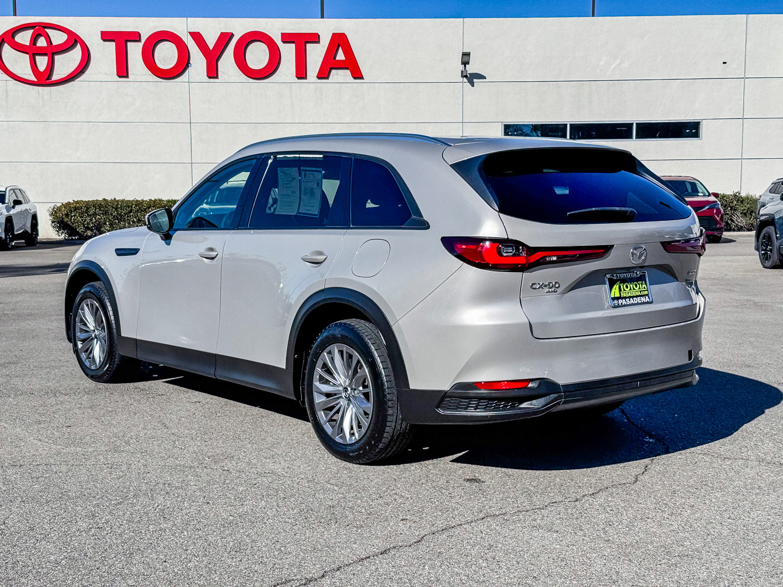 Used 2024 MAZDA CX-90 3.3 Turbo w/ Preferred Plus AWD/4WD image 8