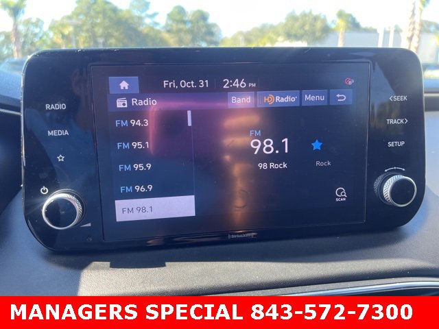 Used 2022 Hyundai Santa Fe SEL image 16