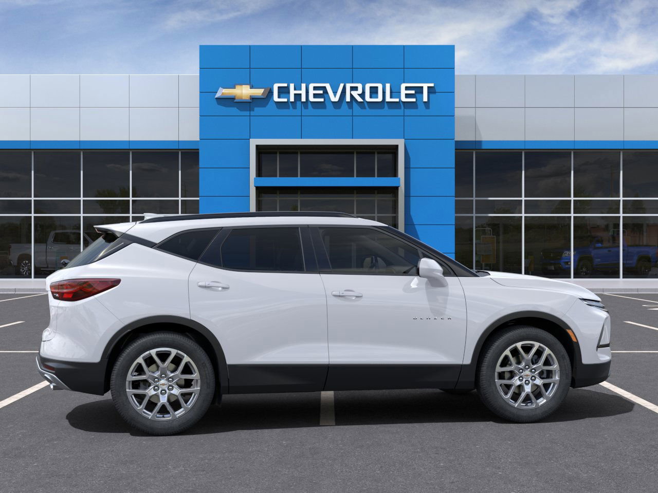 New 2025 Chevrolet Blazer LT w/ Convenience Package FWD image 5