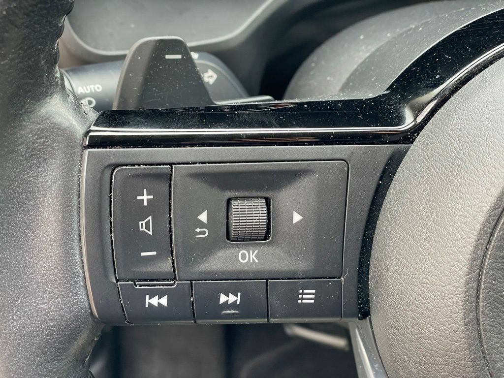 Certified 2023 Nissan Rogue SV w/ SV Premium B Package AWD/4WD image 15