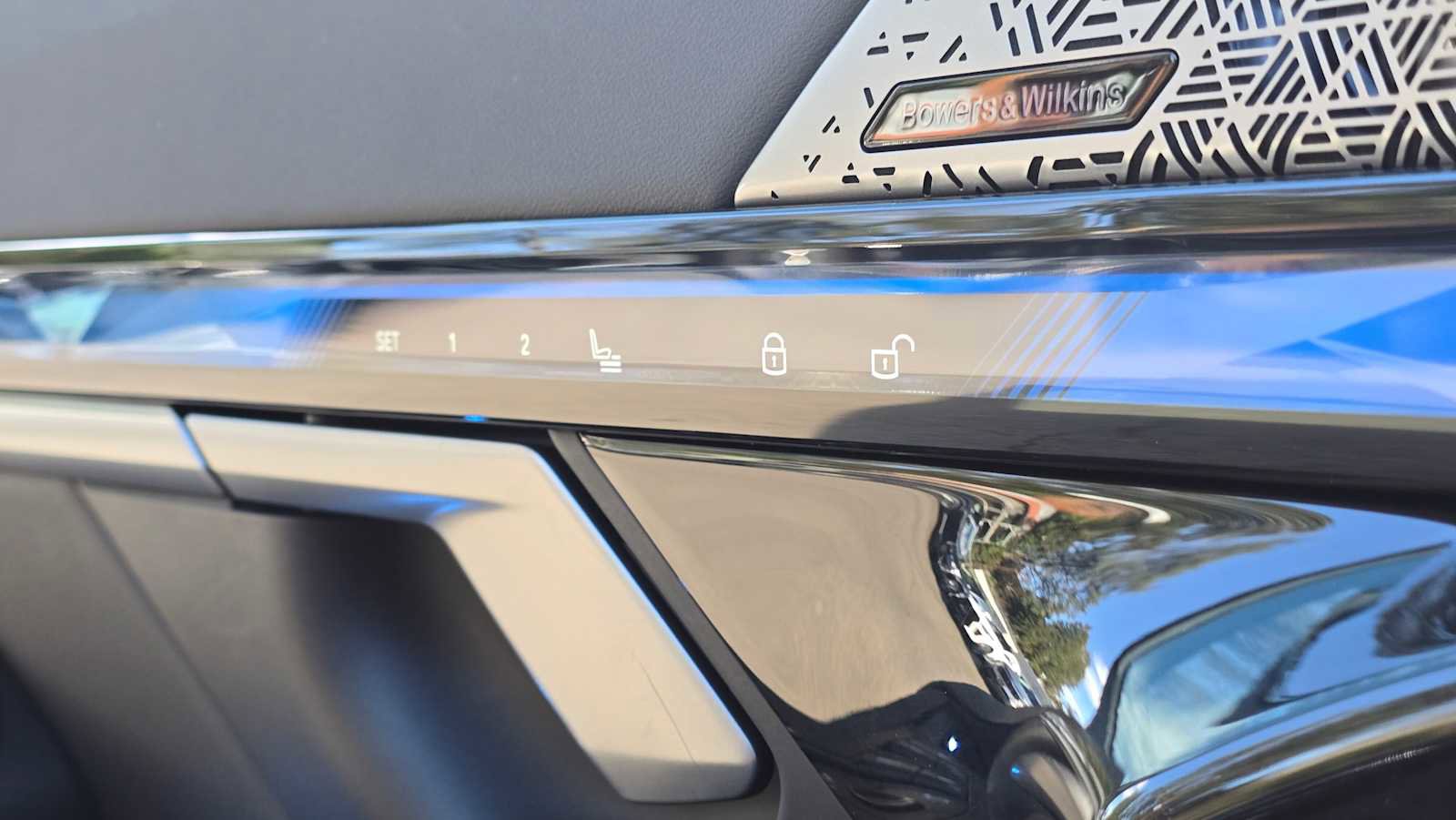 Used 2025 BMW i5 xDrive40 w/ M Sport Package image 23