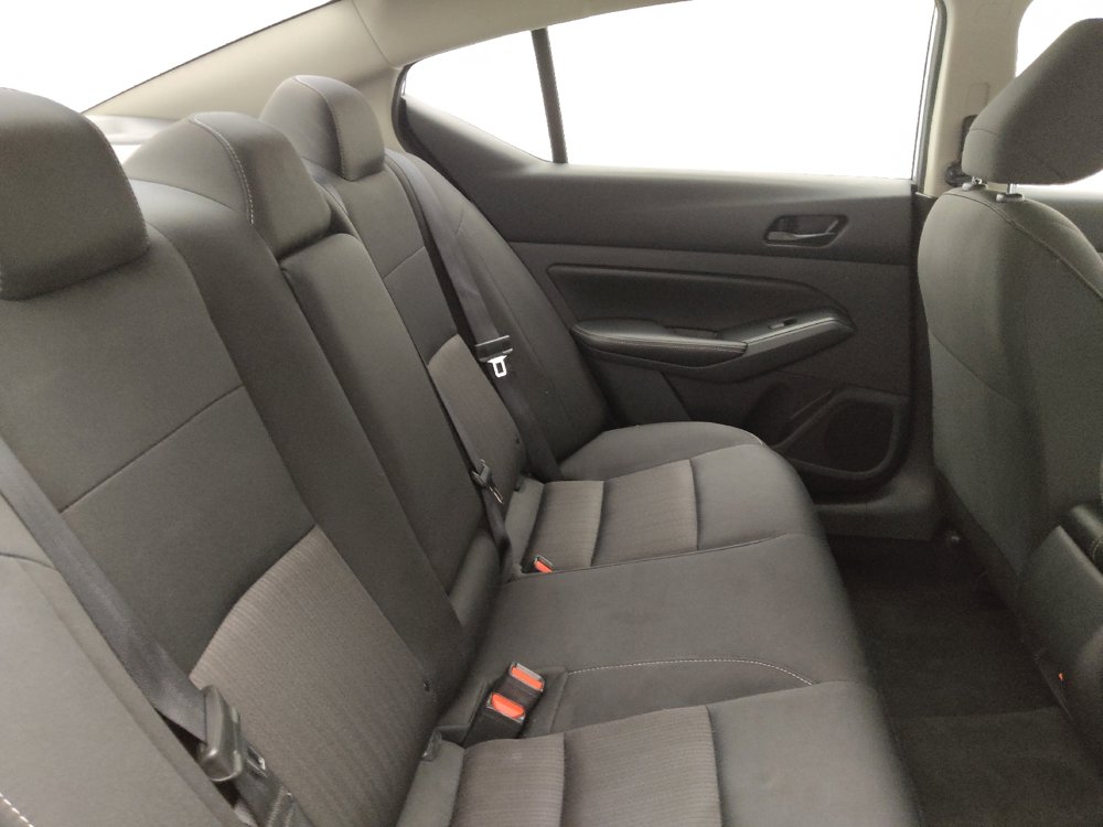 Used 2024 Nissan Altima 2.5 SV image 19