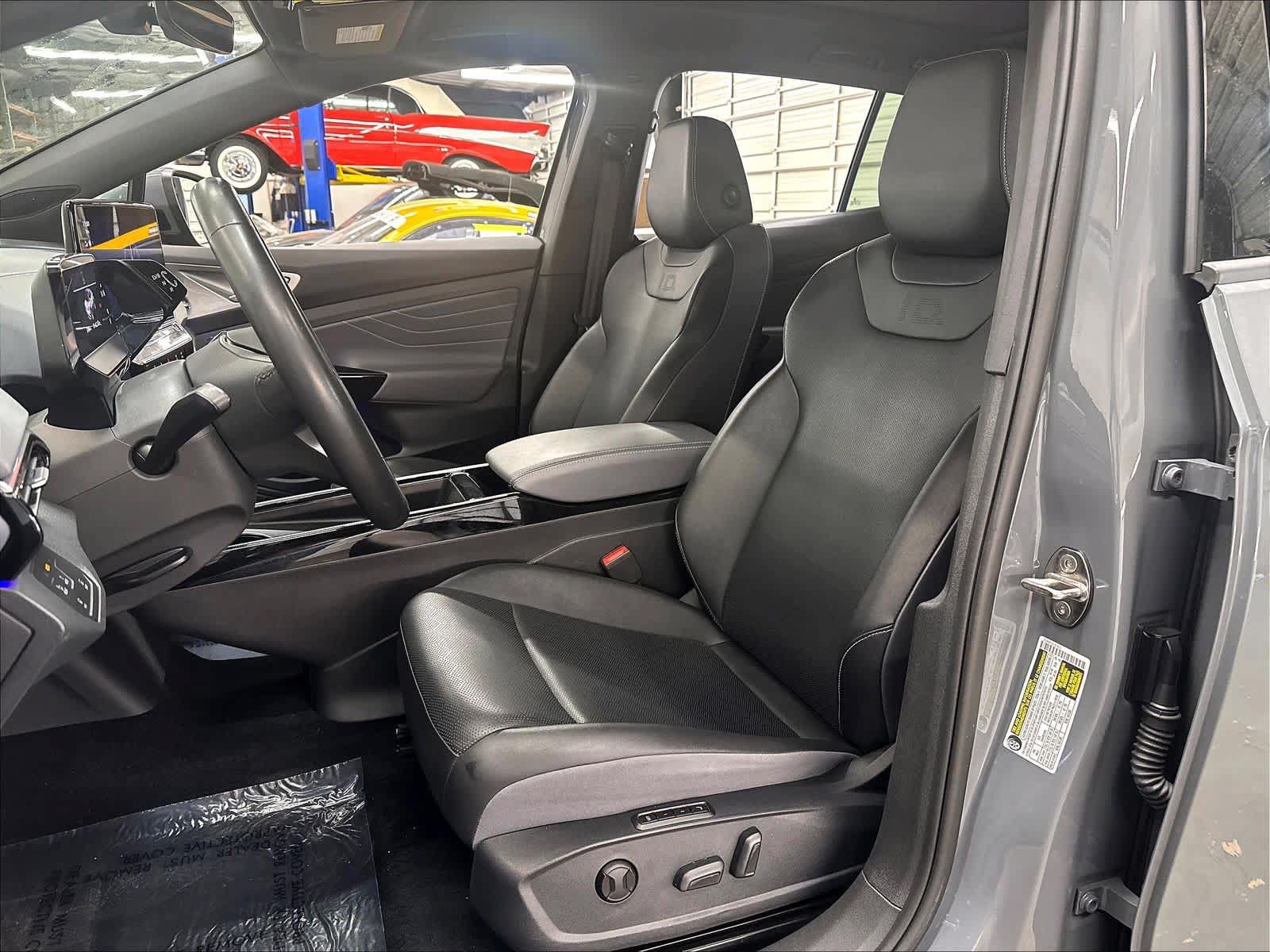 Used 2023 Volkswagen ID.4 S RWD image 24