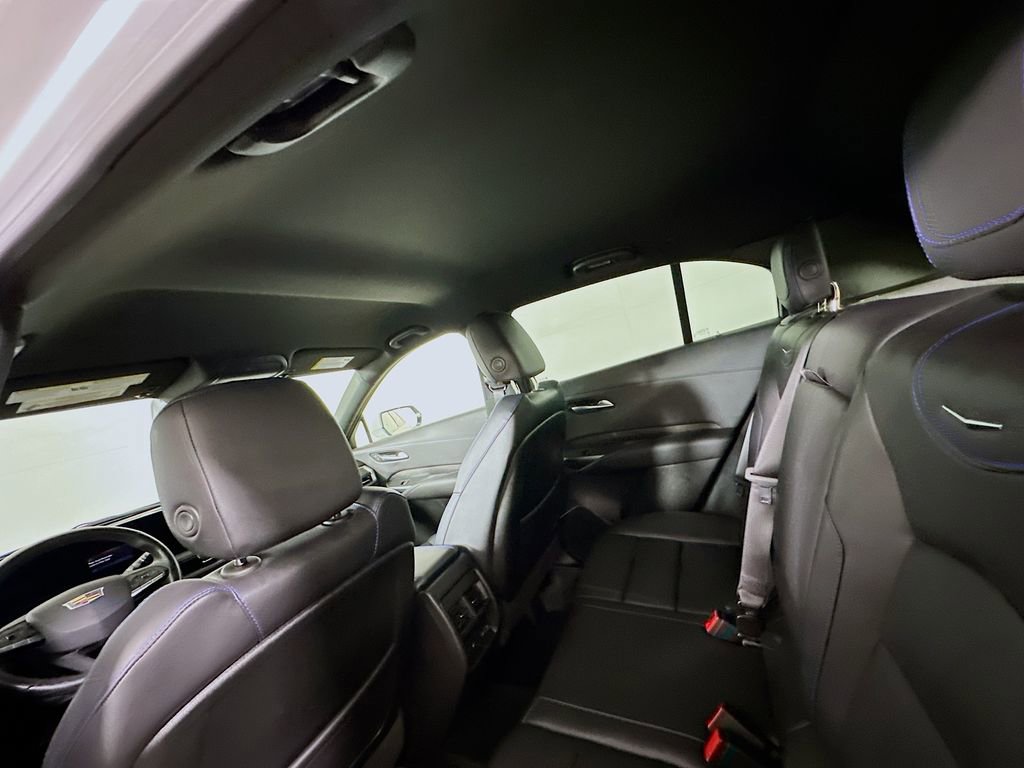 Used 2024 Cadillac XT4 Sport image 13