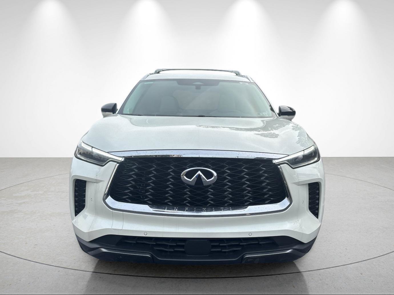 Used 2023 INFINITI QX60 Sensory w/ Cargo Package AWD/4WD image 8