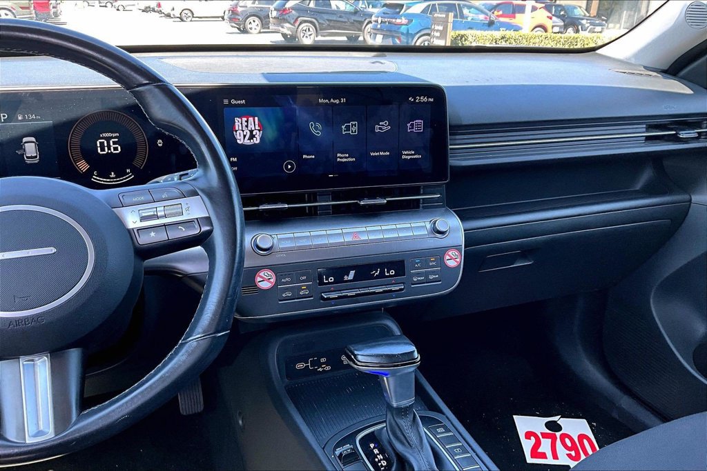 Certified 2025 Hyundai Kona SEL FWD image 9